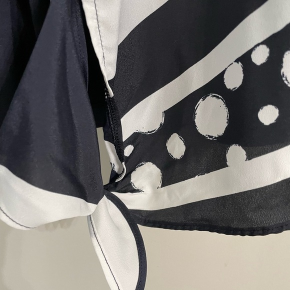 Chico women’s size 1 black and white stripes and polkadot. New no tag - Picture 3 of 4